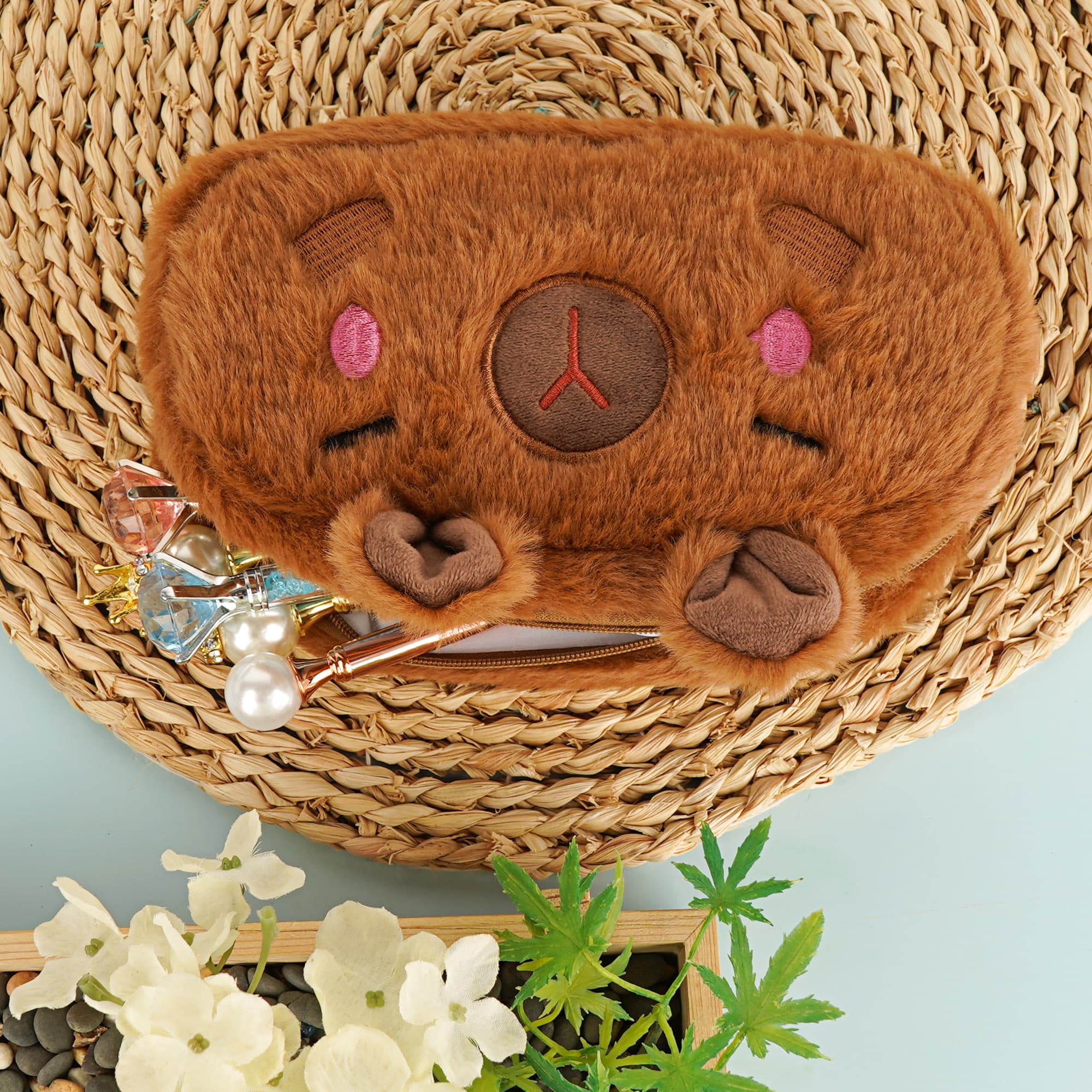 JANKOW Cute Capybara Plush Pencil Case with Blushing Cheeks, Brown Furry Zipper Pen Pouch, Kawaii Stationery Bag for Office, Large Capacity, 1-Pack - 5
