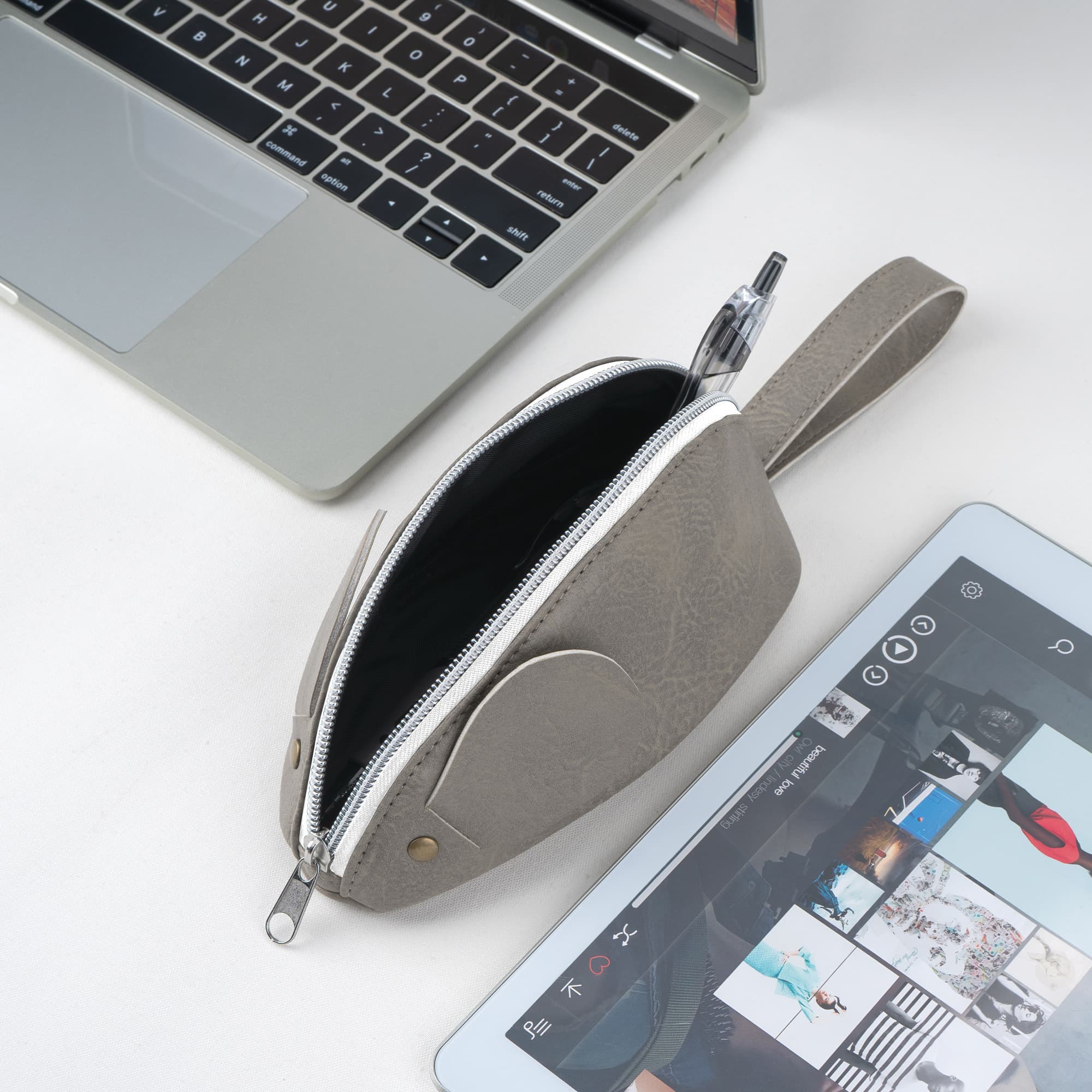 JANKINGS Gray Mouse Pencil Case, PU Leather Animal Pen Pouch with Zipper, Large-Capacity Pencil Holder for Office, 1-Pack - 3
