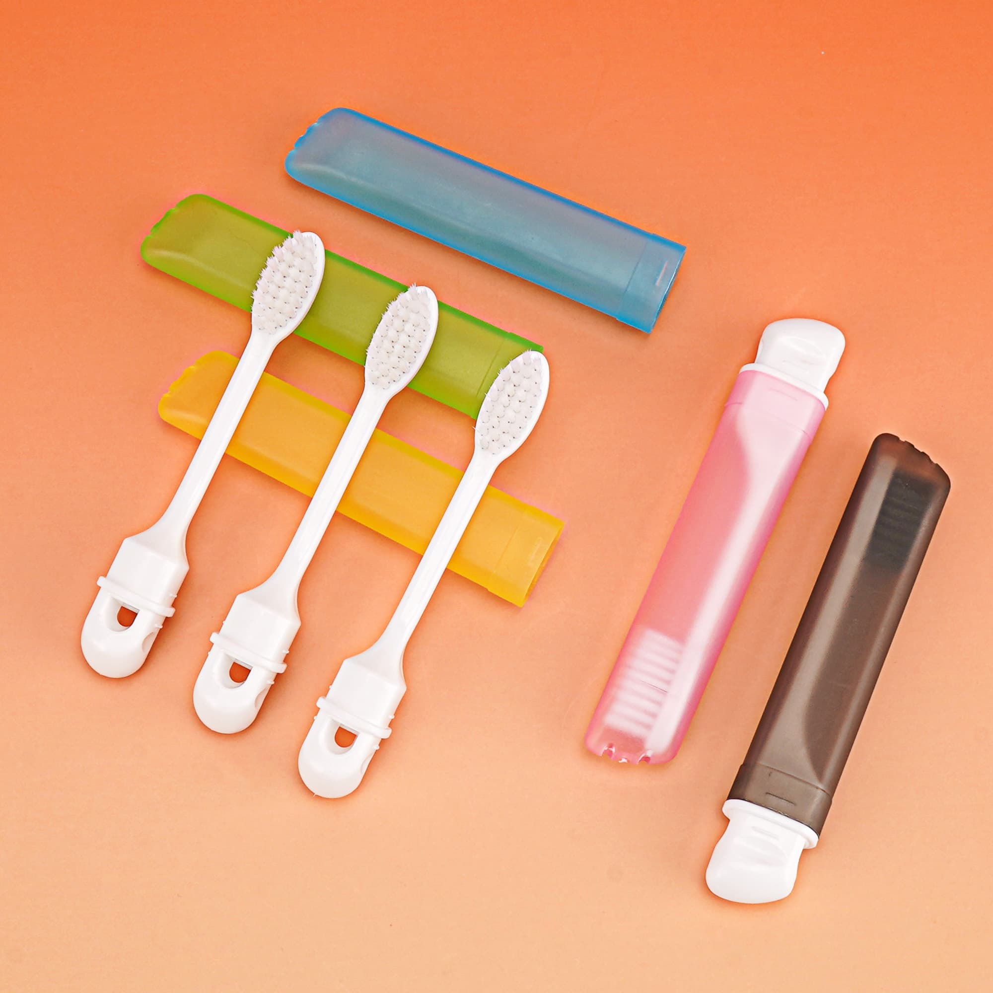 JANKOW Portable Folding Disposable Toothbrush, 5-Pack Travel Toothbrushes with Hygienic Caps, Plastic, Blue/Green/Black/Yellow/Pink – Compact for Travel, Office, Gym, Camping - 3